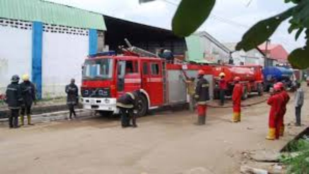 Fire outbreak at Cement bus stop in Ikeja