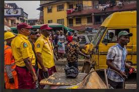 LASTMA impounds 125 Danfo, 48 private vehicles in Lagos Island