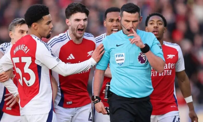 Arsenal fined for reaction to Lewis-Skelly red card