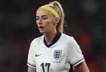 Kelly called into England squad as Mead drops out