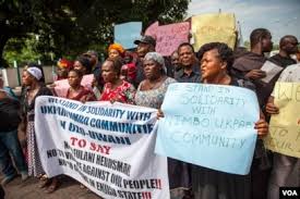 Protesting Kokori indigenes barricade Ughelli Area Command over herdsmen attack