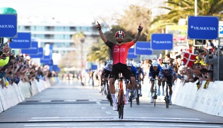 'Ridiculous' - stage scrapped after peloton goes wrong way