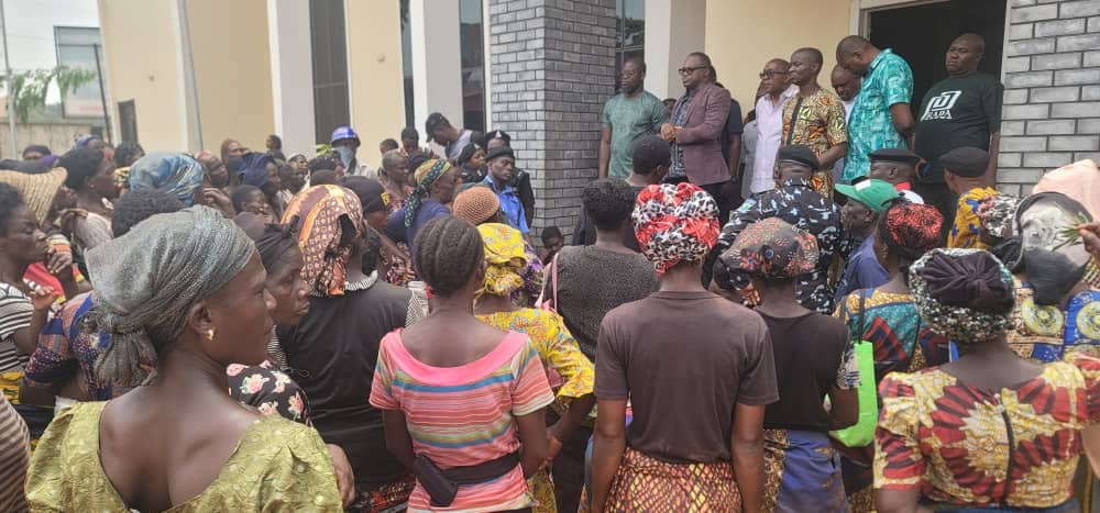 Enugu Council clarifies Eha-Amufu women protest