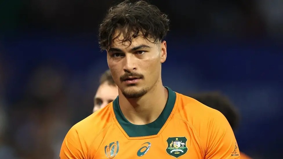 Former rugby player Petaia signs with Chargers