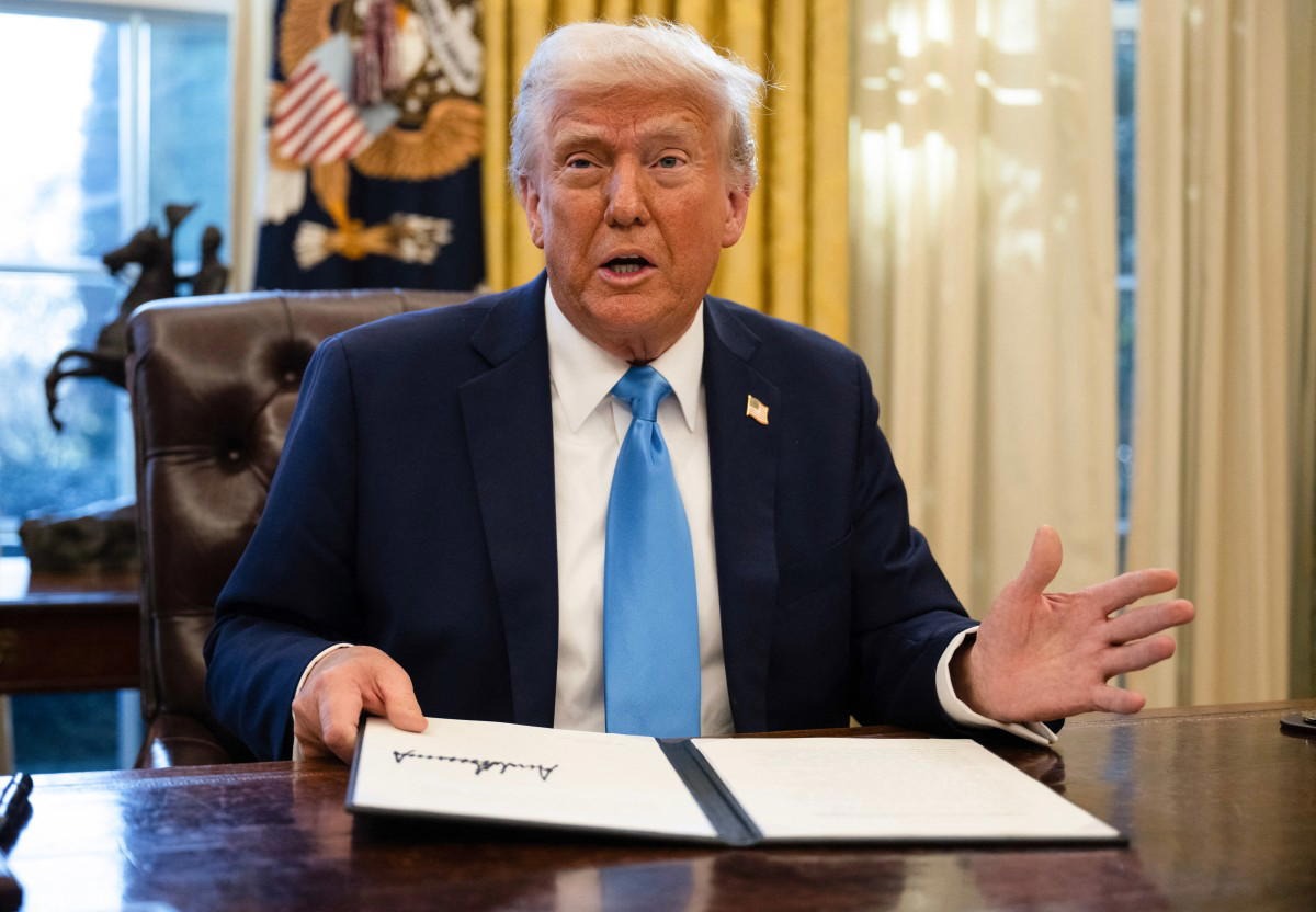US charges man with Trump assassination threat