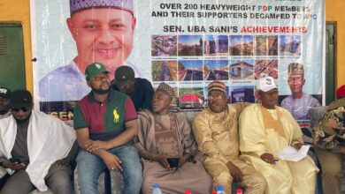 300 PDP, NNPP members dump parties, join APC in Kaduna
