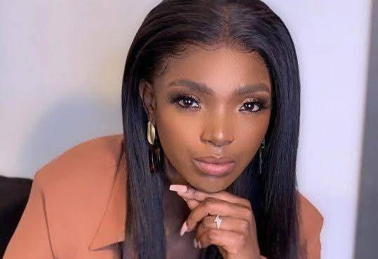 Annie Macaulay embraces her new status, dazzles fans at Headies awards