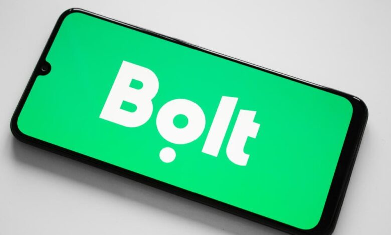 App-based drivers threaten to dump Uber, Bolt