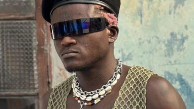 I buy cars with my money not award – Portable replies artistes days after snub at Headies award